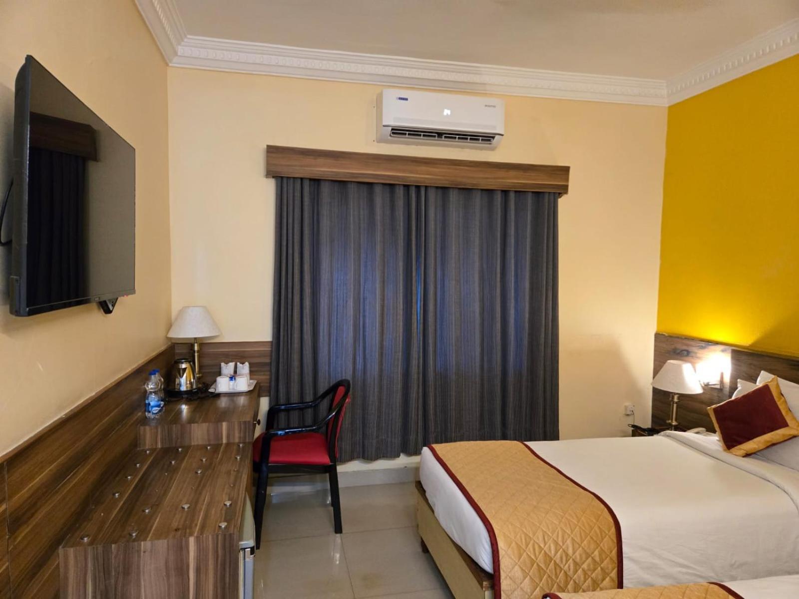 Hotel Badami Court Eksteriør bilde