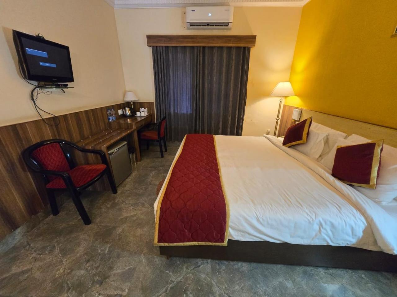 Hotel Badami Court Eksteriør bilde