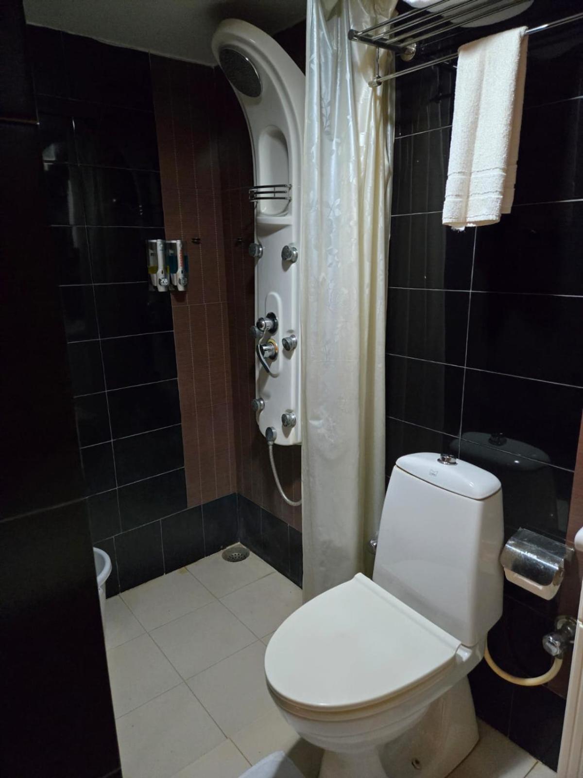 Hotel Badami Court Eksteriør bilde